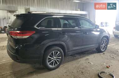 Позашляховик / Кросовер Toyota Highlander 2019 в 