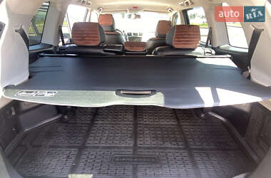 Внедорожник / Кроссовер Toyota Highlander 2011 в 