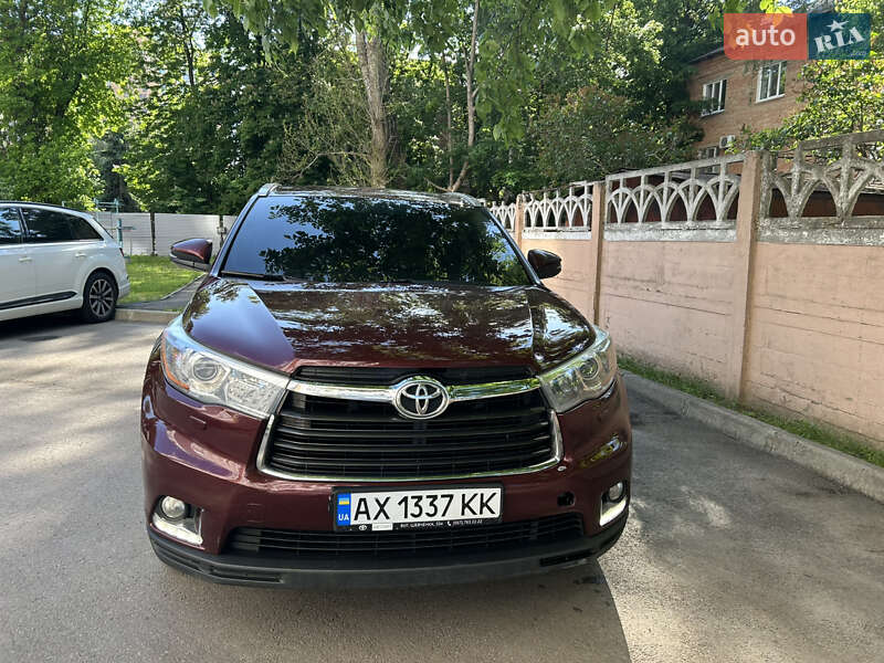 Внедорожник / Кроссовер Toyota Highlander 2014 в Полтаве фото 2 Внедорожник / Кроссовер Toyota Highlander 2014 в Полтаве