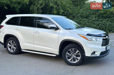 Внедорожник / Кроссовер Toyota Highlander 2014 в Киеве