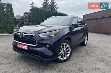 Toyota Highlander 2022