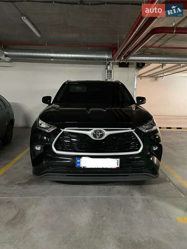 Toyota Highlander 2020
