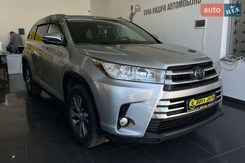 Toyota Highlander 2019