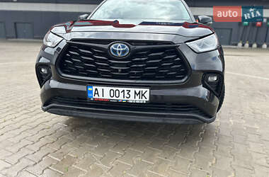 Внедорожник / Кроссовер Toyota Highlander 2020 в 