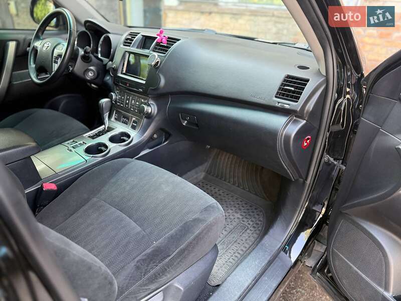 Внедорожник / Кроссовер Toyota Highlander 2011 в Запорожье фото 10 Внедорожник / Кроссовер Toyota Highlander 2011 в Запорожье