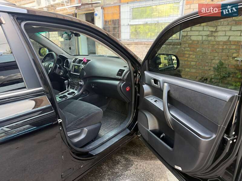 Внедорожник / Кроссовер Toyota Highlander 2011 в Запорожье фото 12 Внедорожник / Кроссовер Toyota Highlander 2011 в Запорожье