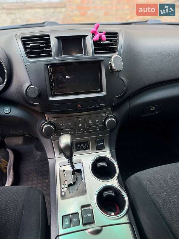 Внедорожник / Кроссовер Toyota Highlander 2011 в Запорожье фото 17 Внедорожник / Кроссовер Toyota Highlander 2011 в Запорожье