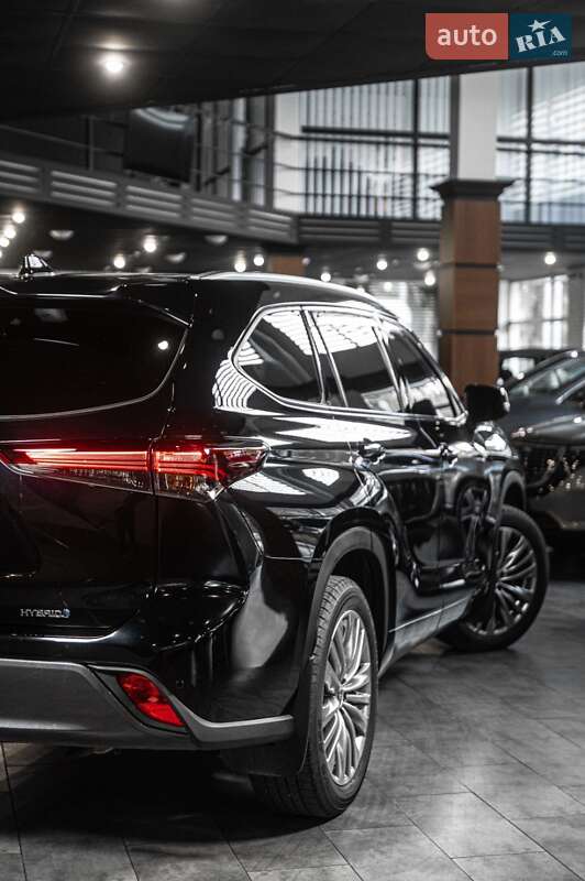 Внедорожник / Кроссовер Toyota Highlander 2024 в Одессе
