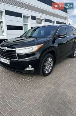 Позашляховик / Кросовер Toyota Highlander 2014 в Вінниці