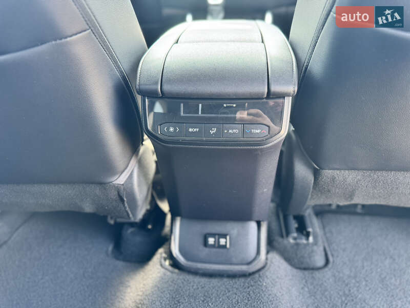 Внедорожник / Кроссовер Toyota Highlander 2020 в Ровно