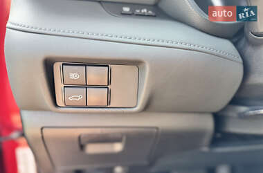 Внедорожник / Кроссовер Toyota Highlander 2020 в 