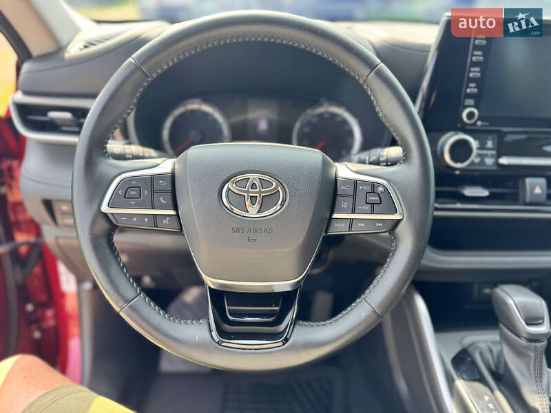 Внедорожник / Кроссовер Toyota Highlander 2020 в Ровно