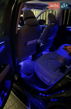 Позашляховик / Кросовер Toyota Highlander 2022 в 