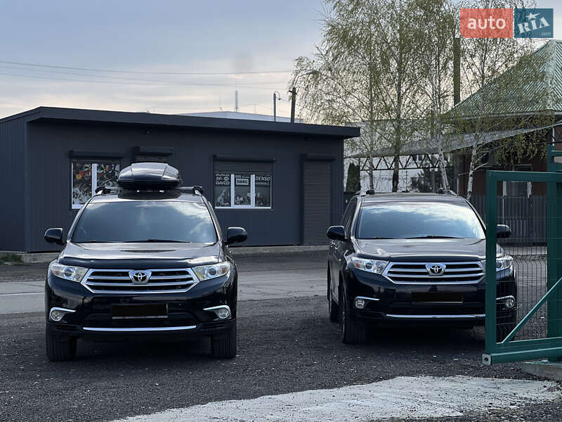 Позашляховик / Кросовер Toyota Highlander 2013 в Ужгороді