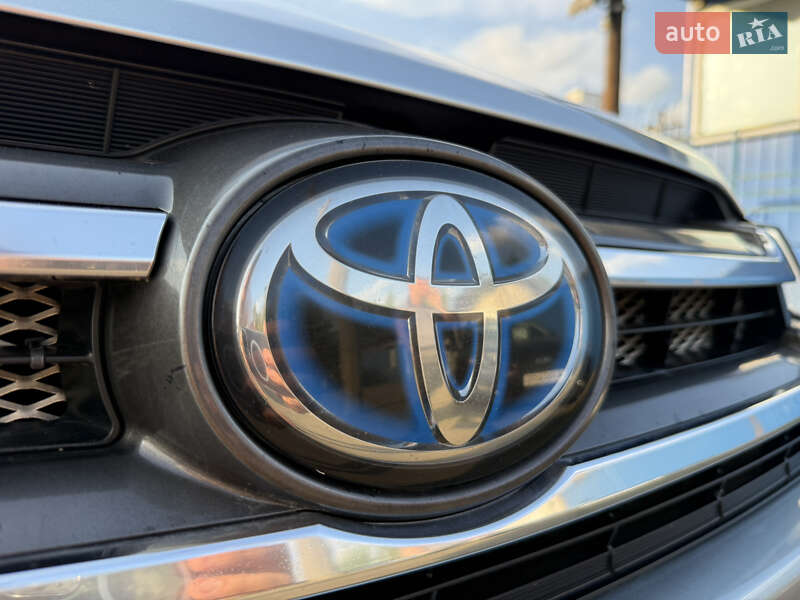Внедорожник / Кроссовер Toyota Highlander 2018 в Киеве