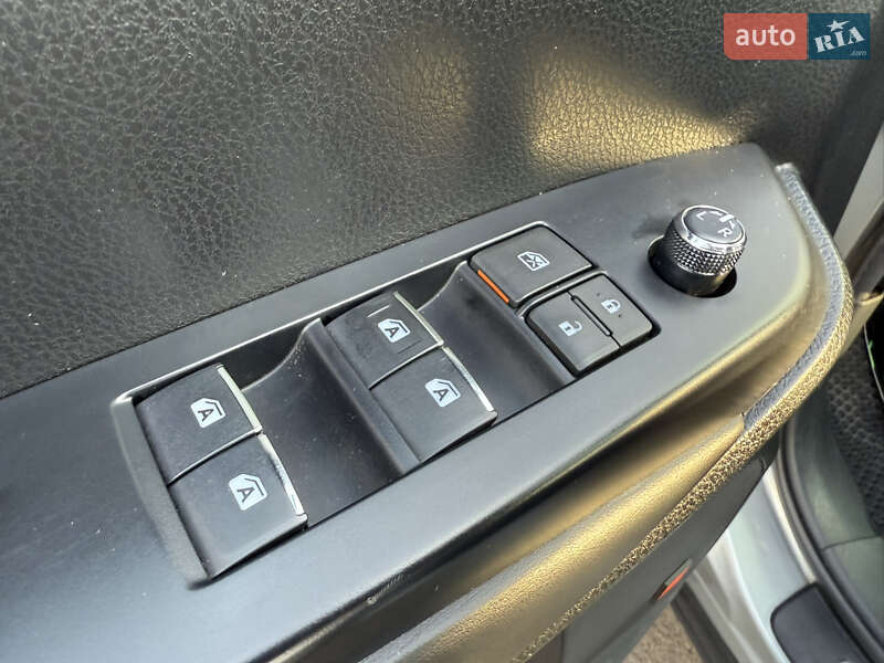 Внедорожник / Кроссовер Toyota Highlander 2018 в Киеве