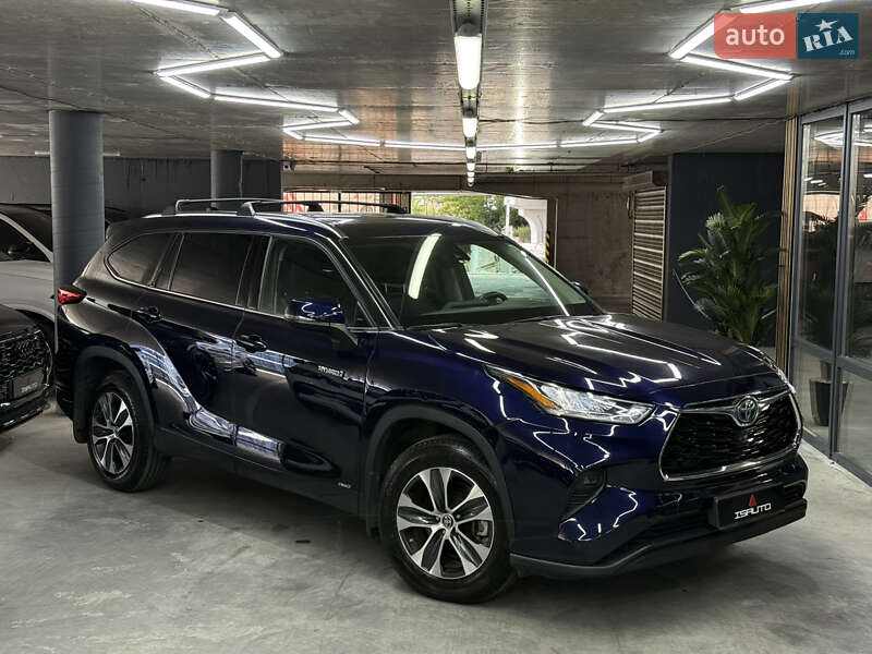 Toyota Highlander 2020