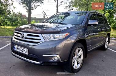 Внедорожник / Кроссовер Toyota Highlander 2012 в Виннице