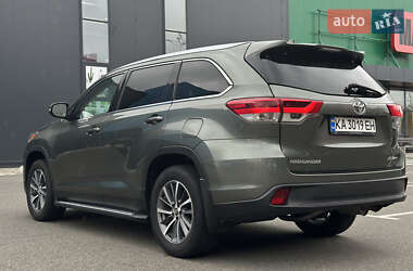 Позашляховик / Кросовер Toyota Highlander 2019 в 