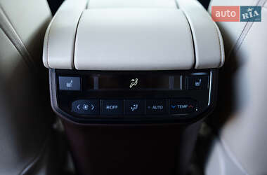 Внедорожник / Кроссовер Toyota Highlander 2022 в 