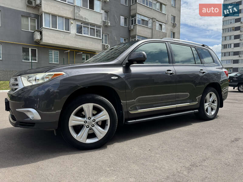 Позашляховик / Кросовер Toyota Highlander 2011 в Харкові