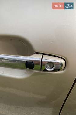 Внедорожник / Кроссовер Toyota Highlander 2012 в 