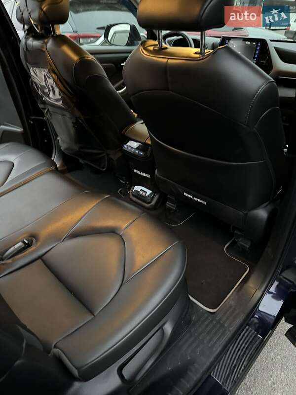 Позашляховик / Кросовер Toyota Highlander 2022 в Києві фото 3 Позашляховик / Кросовер Toyota Highlander 2022 в Києві