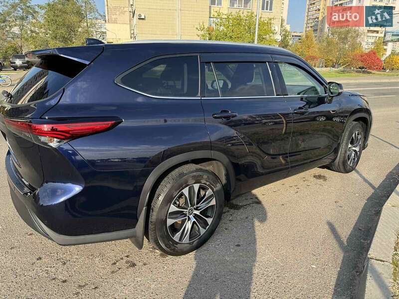 Позашляховик / Кросовер Toyota Highlander 2022 в Києві фото 6 Позашляховик / Кросовер Toyota Highlander 2022 в Києві