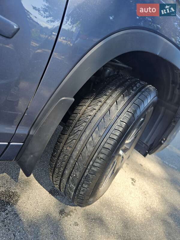 Позашляховик / Кросовер Toyota Highlander 2017 в Києві