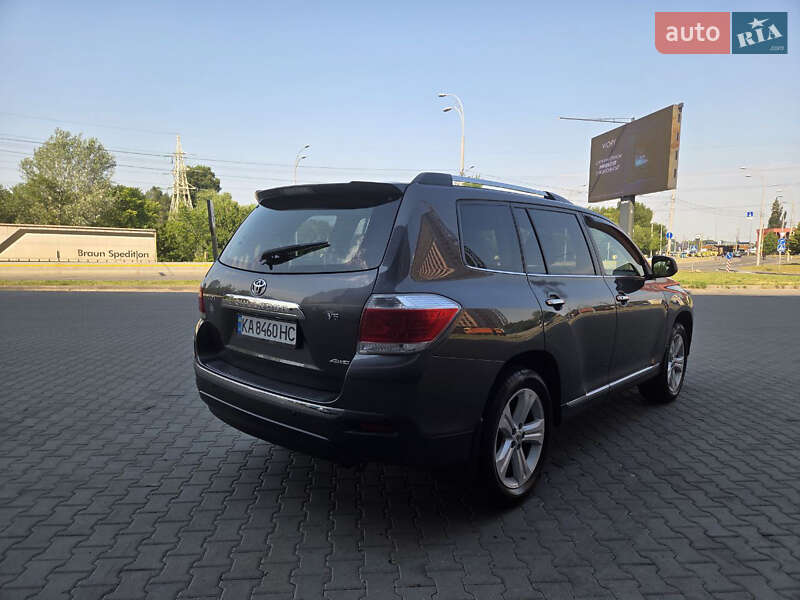 Позашляховик / Кросовер Toyota Highlander 2012 в Вишгороді