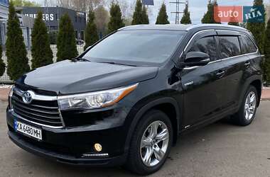 Внедорожник / Кроссовер Toyota Highlander 2016 в Киеве