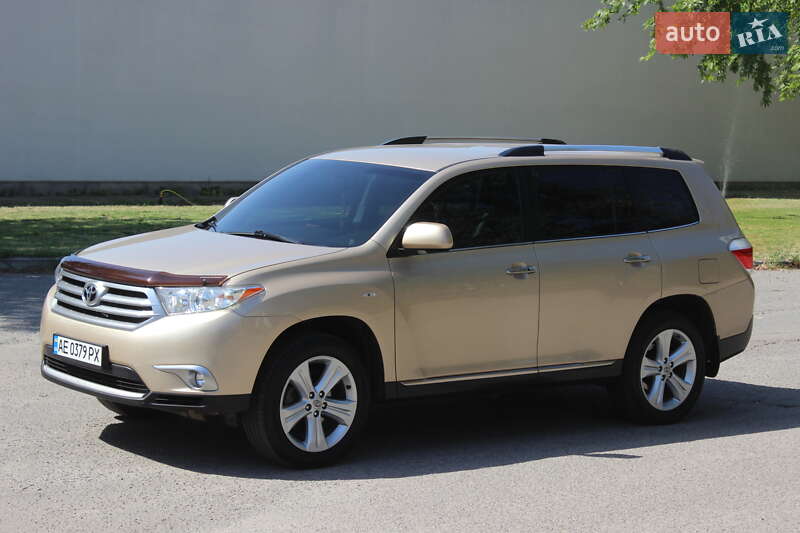 Внедорожник / Кроссовер Toyota Highlander 2011 в Днепре