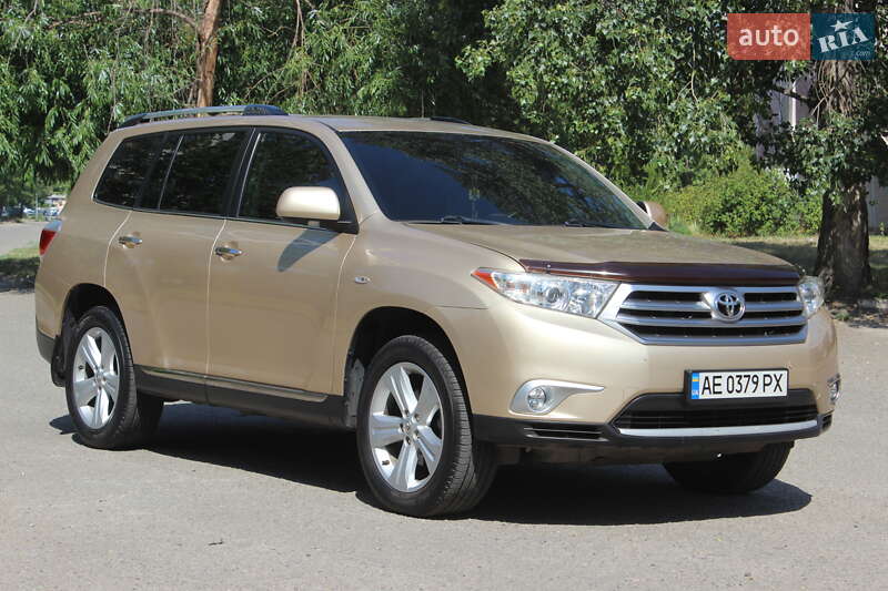 Внедорожник / Кроссовер Toyota Highlander 2011 в Днепре