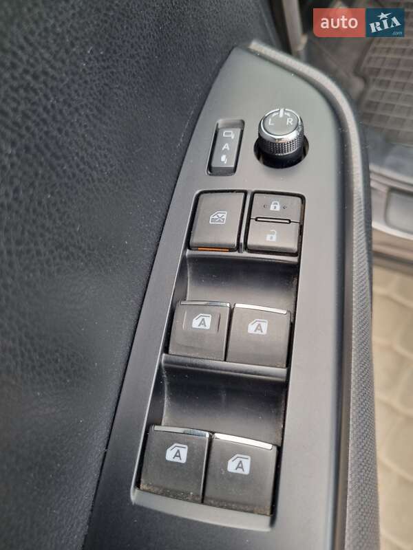 Позашляховик / Кросовер Toyota Highlander 2014 в Апостоловому