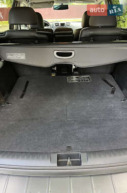 Внедорожник / Кроссовер Toyota Highlander 2013 в 