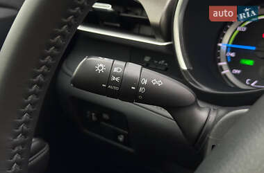 Позашляховик / Кросовер Toyota Highlander 2023 в 