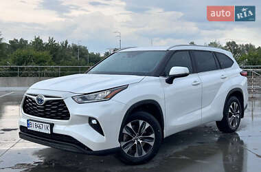 Позашляховик / Кросовер Toyota Highlander 2023 в 