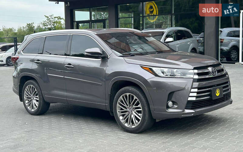 Toyota Highlander 2016