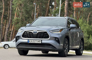 Позашляховик / Кросовер Toyota Highlander 2021 в Києві