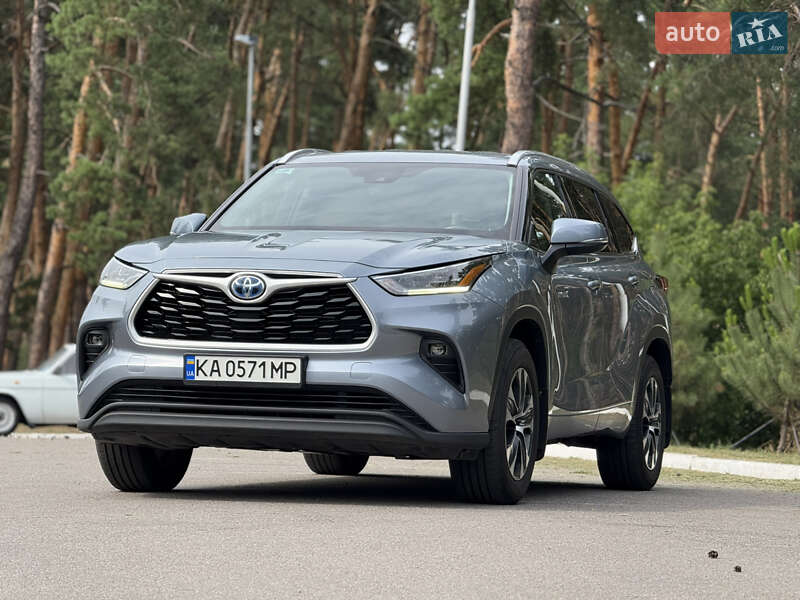 Toyota Highlander 2021