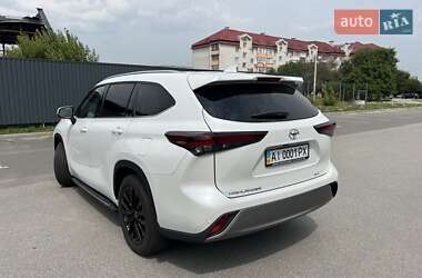 Внедорожник / Кроссовер Toyota Highlander 2025 в 