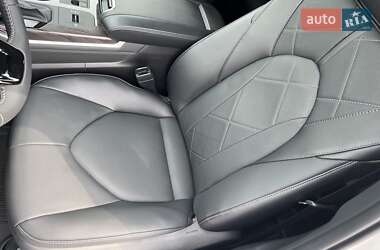 Внедорожник / Кроссовер Toyota Highlander 2025 в 