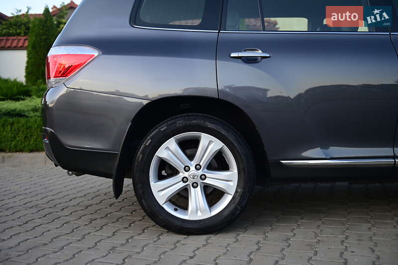 Внедорожник / Кроссовер Toyota Highlander 2010 в Одессе фото 16 Внедорожник / Кроссовер Toyota Highlander 2010 в Одессе