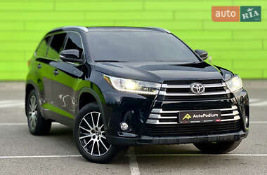 Позашляховик / Кросовер Toyota Highlander 2019 в Києві