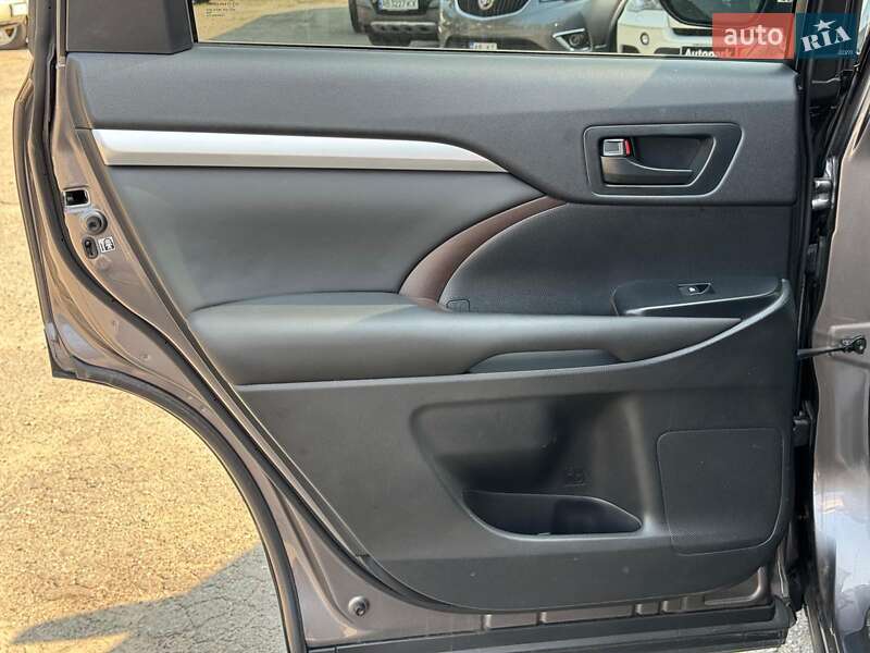 Внедорожник / Кроссовер Toyota Highlander 2014 в Виннице фото 21 Внедорожник / Кроссовер Toyota Highlander 2014 в Виннице