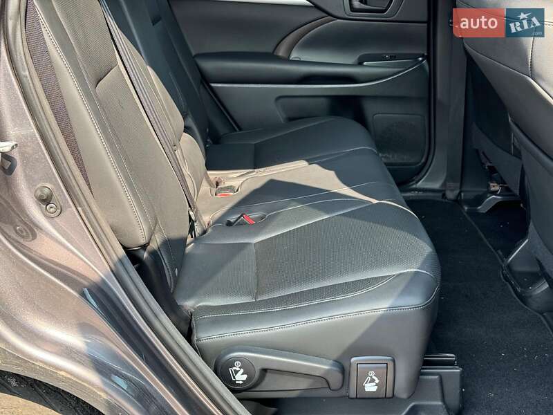 Внедорожник / Кроссовер Toyota Highlander 2014 в Виннице фото 26 Внедорожник / Кроссовер Toyota Highlander 2014 в Виннице