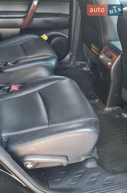 Внедорожник / Кроссовер Toyota Highlander 2012 в 