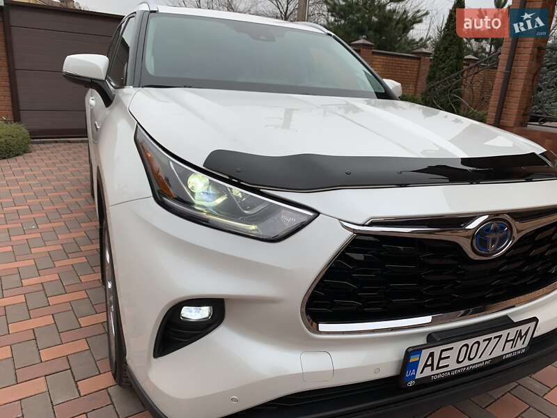 Позашляховик / Кросовер Toyota Highlander 2020 в Кривому Розі