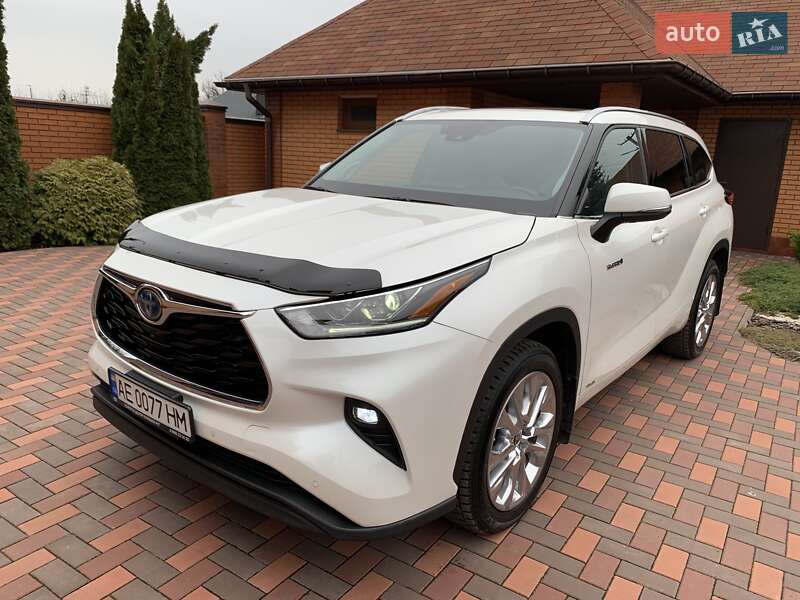 Позашляховик / Кросовер Toyota Highlander 2020 в Кривому Розі