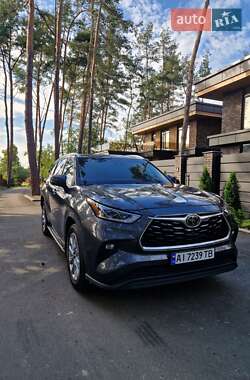 Позашляховик / Кросовер Toyota Highlander 2020 в Києві